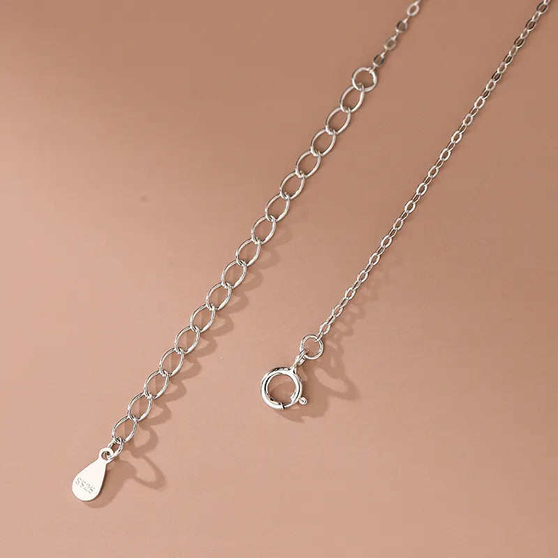 Dainty Circle Heart Pendant