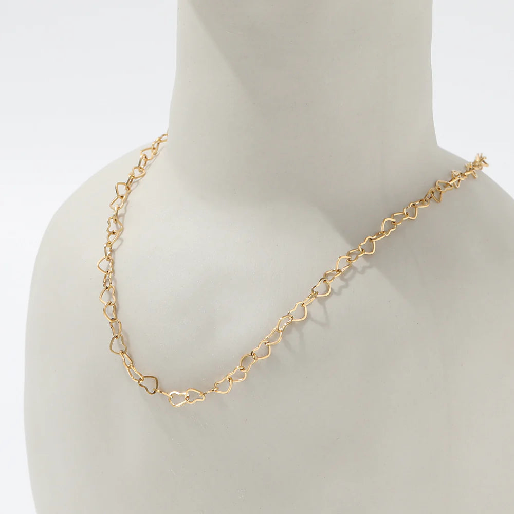Dainty Hollow Heart Choker in Gold-Plated