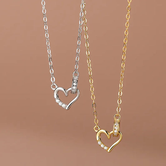 Dainty Circle Heart Pendant