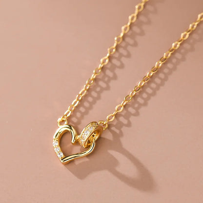 Dainty Circle Heart Pendant